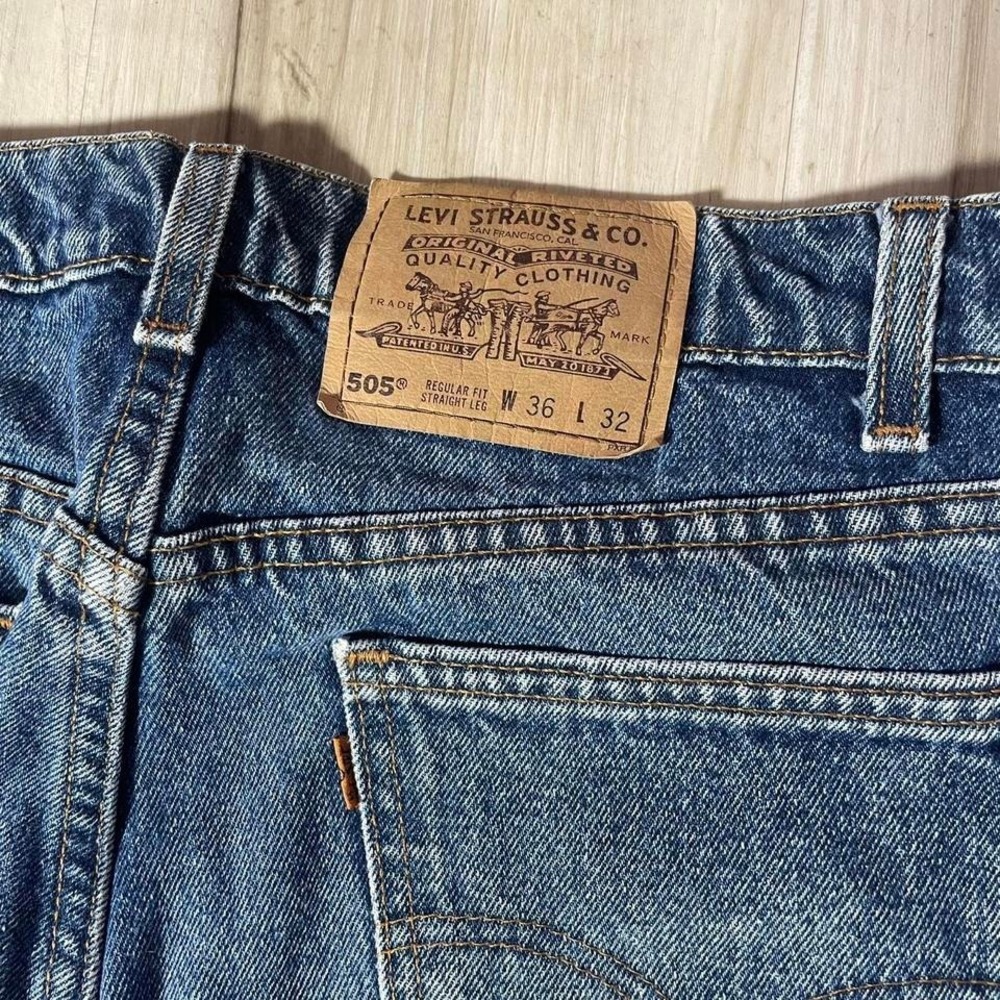 Vintage Levi's 505 blue denim jeans orange tab, paper tag